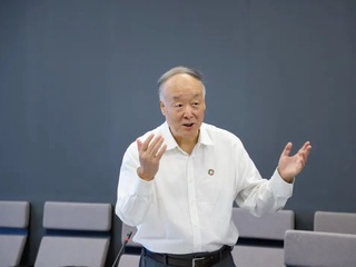 活动回顾|杨进教授华东师大开讲 聚焦青年国际胜任力提升