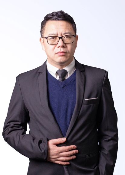 何明